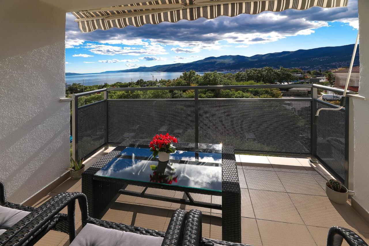 Apartment Leon - Sea View Rijeka Zewnętrze zdjęcie