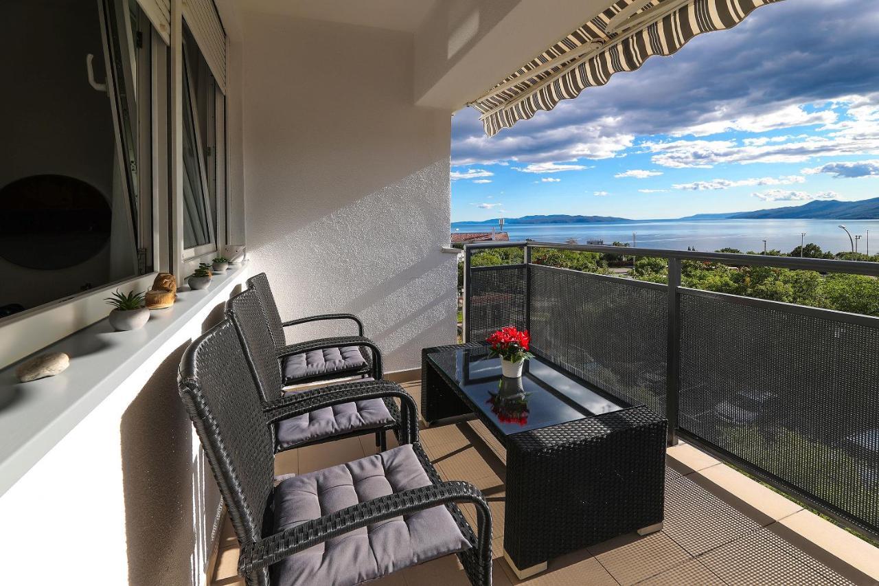 Apartment Leon - Sea View Rijeka Zewnętrze zdjęcie